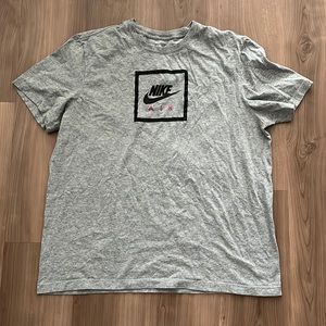 Nike T-shirt